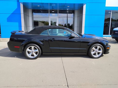 Used 2008 Ford Mustang GT Premium image 24