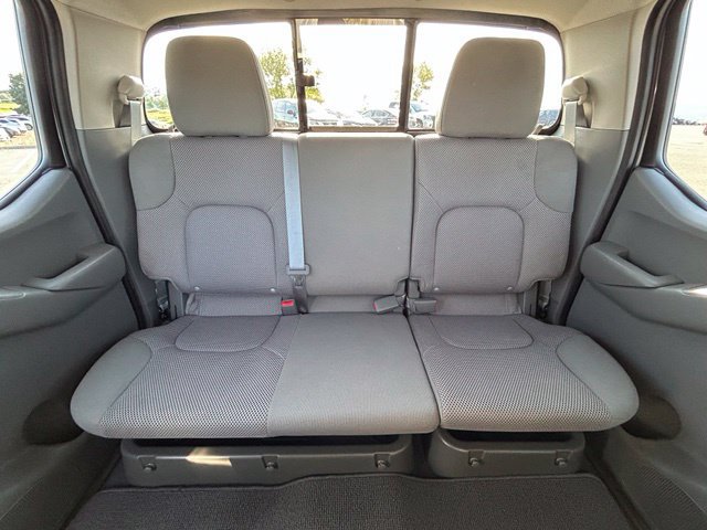 Used 2021 Nissan Frontier SV w/ Midnight Edition Floor Mats AWD/4WD image 33