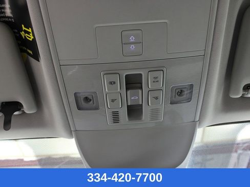 New 2026 Volkswagen Taos SEL image 27