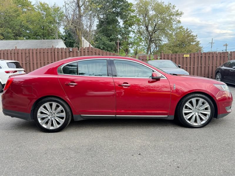 Used 2013 Lincoln MKS AWD image 5
