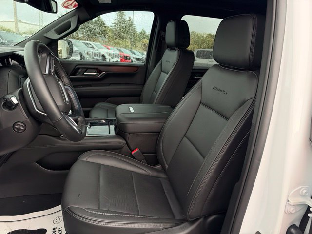 Used 2026 GMC Yukon XL Denali w/ Sun & Power Step Package AWD/4WD image 26