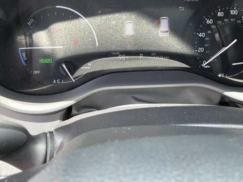 Used 2026 Toyota Sienna XLE FWD image 22