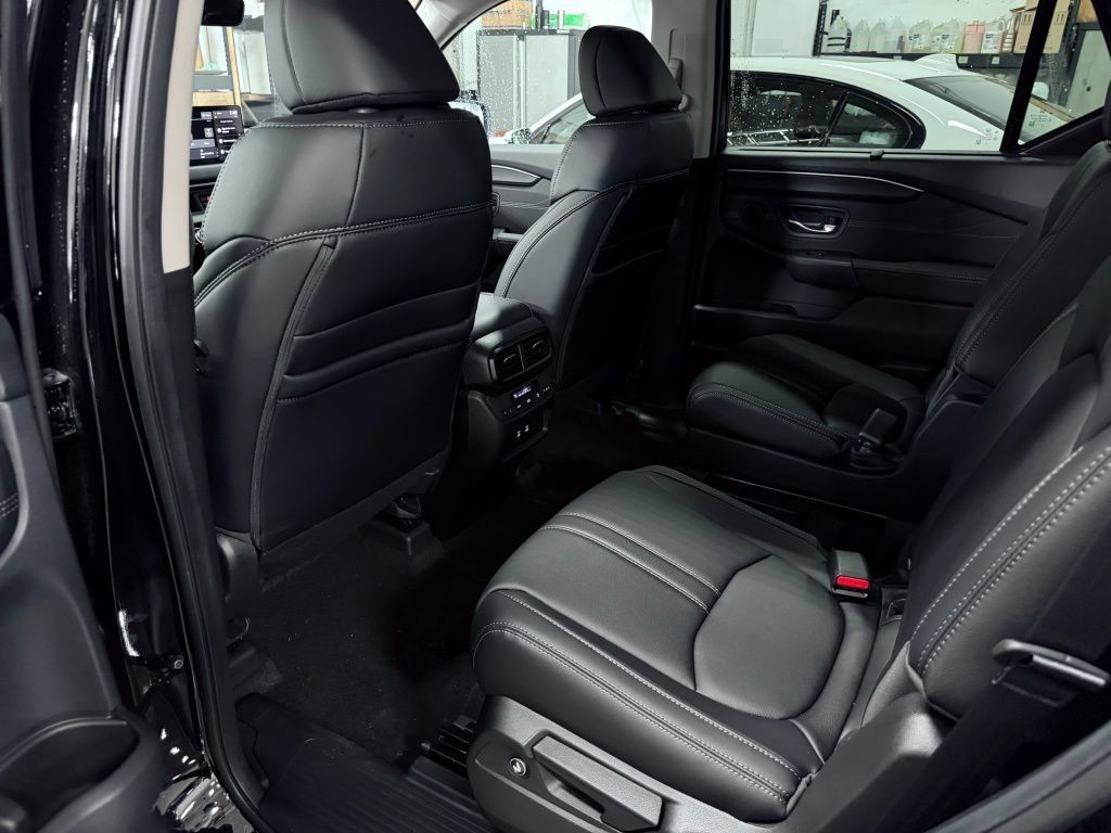 New 2026 Honda Pilot Touring image 22