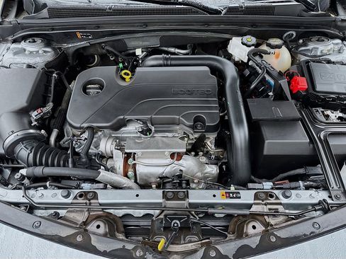 Used 2025 Chevrolet Malibu LT image 28