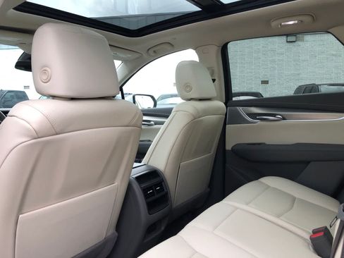 Used 2023 Cadillac XT5 Premium Luxury w/ LPO, Floor Liner Package AWD/4WD image 6