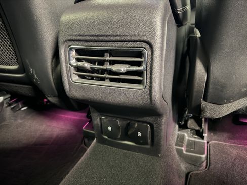 Used 2023 Lincoln Corsair Reserve AWD/4WD image 26