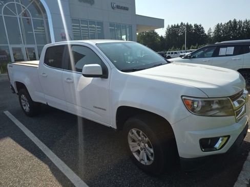 Used 2015 Chevrolet Colorado LT w/ LT Convenience Package AWD/4WD image 2
