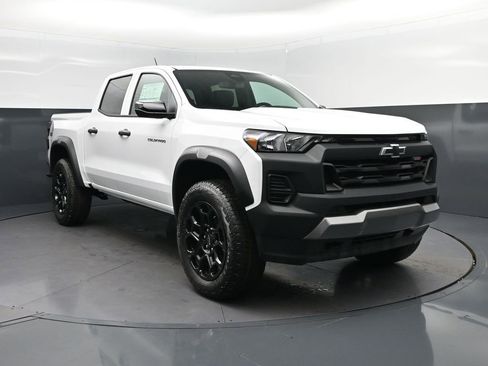 New 2026 Chevrolet Colorado Trail Boss AWD/4WD image 9