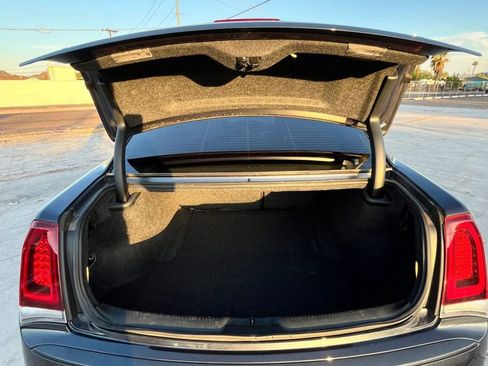 Used 2018 Chrysler 300 S w/ Safetytec Plus Group image 16