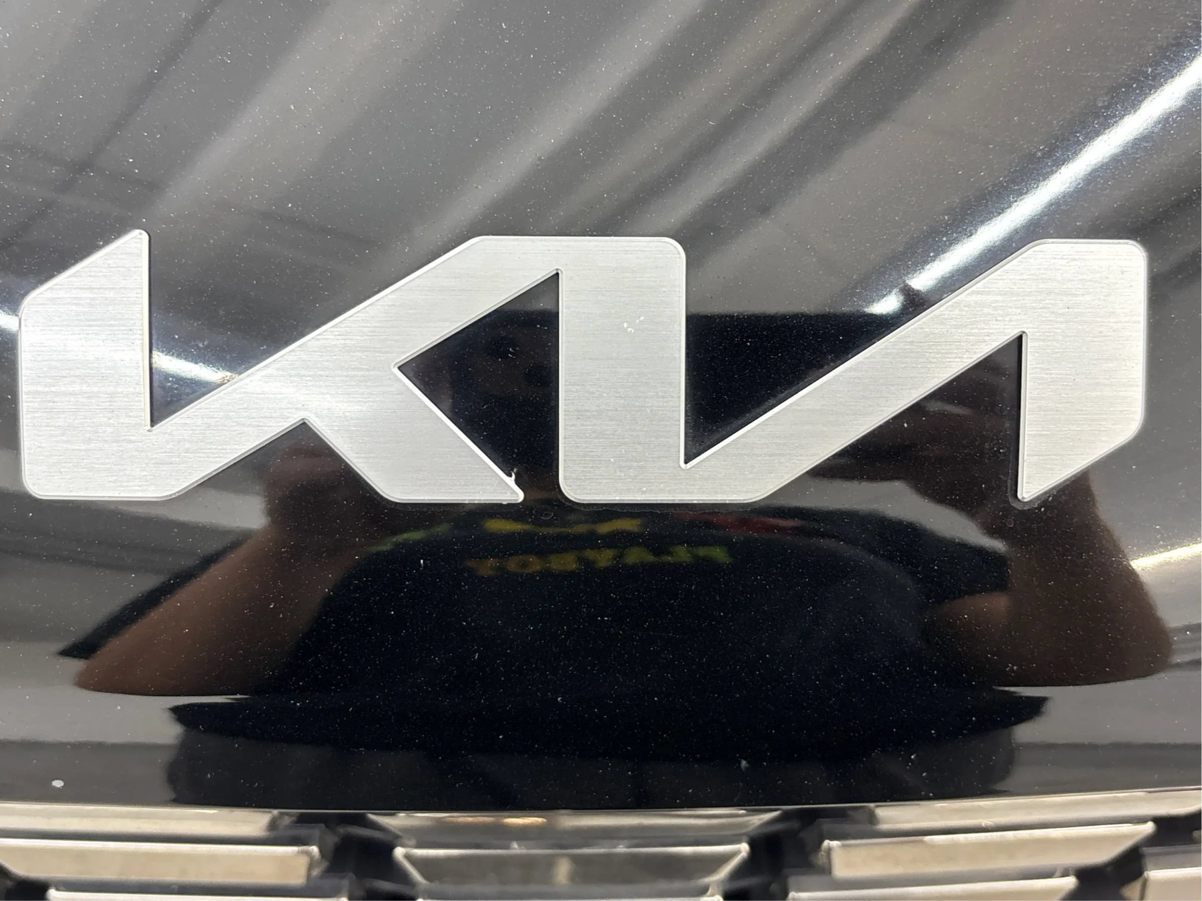 Used 2023 Kia Carnival SX Prestige FWD image 34