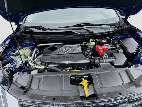 Used 2023 Nissan Rogue SV image 28