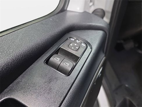 Used 2024 Mercedes-Benz Sprinter 2500 image 23