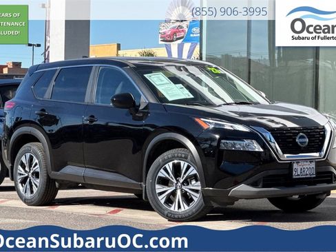 Used 2023 Nissan Rogue SV image 1