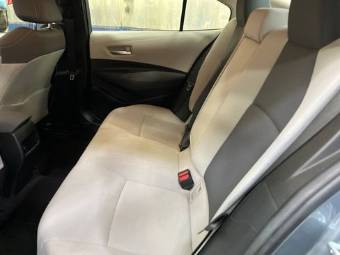 Used 2021 Toyota Corolla LE w/ Carpet Mat Package (TMS) FWD image 19