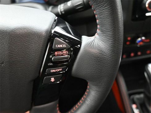 Used 2023 Nissan Frontier PRO-4X w/ Pro-4X Premium Package image 19