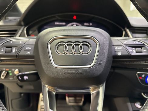 Used 2018 Audi SQ5 Prestige w/ Prestige Package image 25