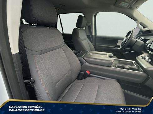Used 2025 Ford Expedition Max Active AWD/4WD image 41