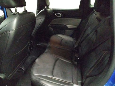 Used 2024 Jeep Compass Limited image 22