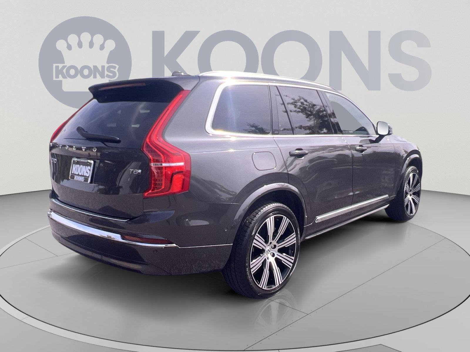 Certified 2025 Volvo XC90 T8 Plus w/ Protection Package AWD/4WD image 7