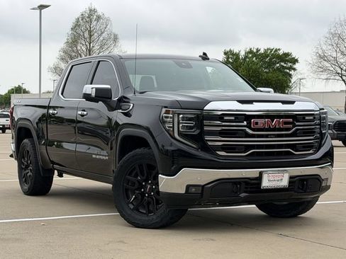 Used 2022 GMC Sierra 1500 SLT AWD/4WD image 2