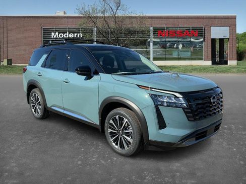 New 2026 Nissan Pathfinder Platinum image 5