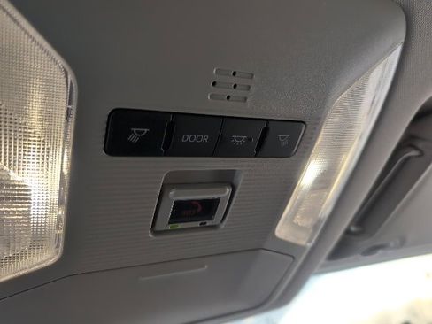 Used 2024 Toyota RAV4 Adventure image 27