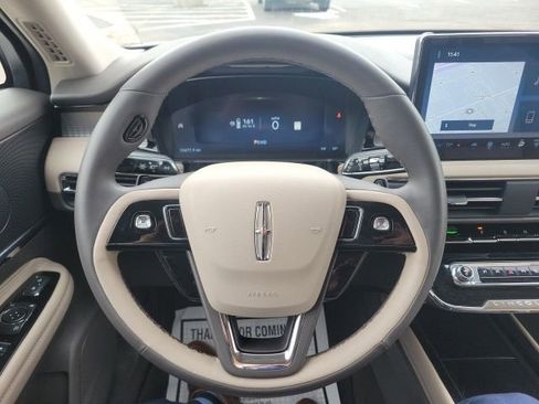Certified 2024 Lincoln Corsair AWD image 30