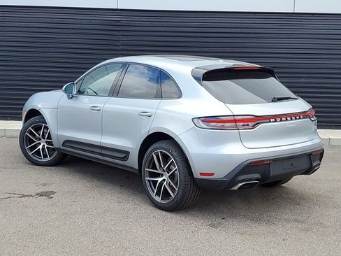 Used 2025 Porsche Macan image 3