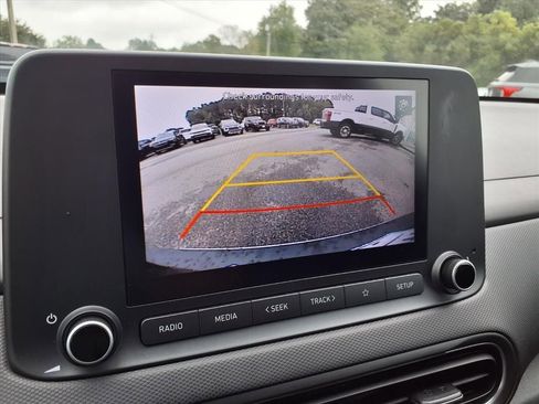 Used 2022 Hyundai Kona SEL image 21