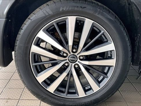 Used 2022 Nissan Pathfinder Platinum AWD/4WD image 35