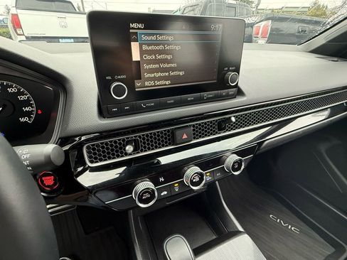 Certified 2025 Honda Civic Sport image 24