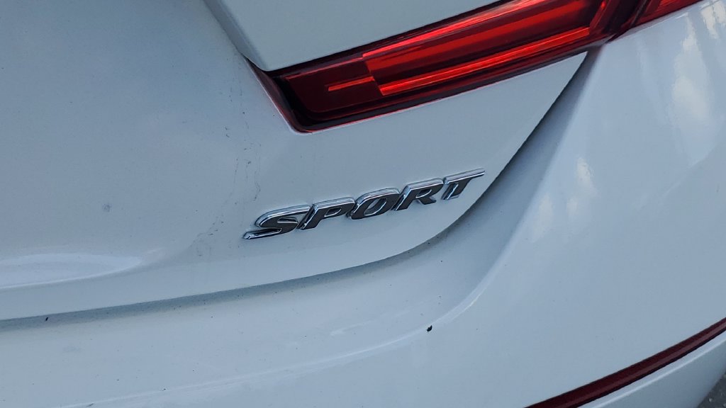 Used 2022 Honda Accord Sport image 9