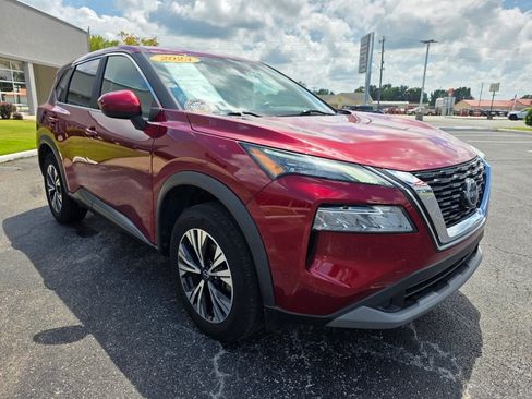 Used 2023 Nissan Rogue SV FWD image 4