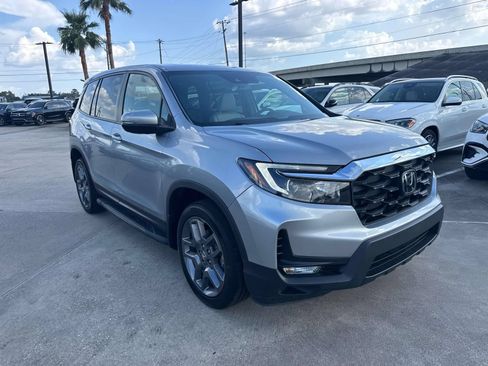 Used 2023 Honda Passport EX-L image 3