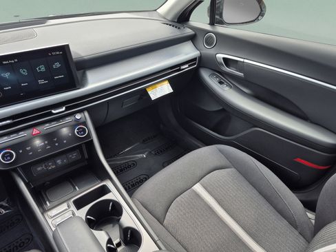 New 2026 Hyundai Sonata SEL FWD image 13