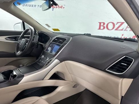 Used 2020 Lincoln Nautilus FWD w/ Equipment Group 101A image 17