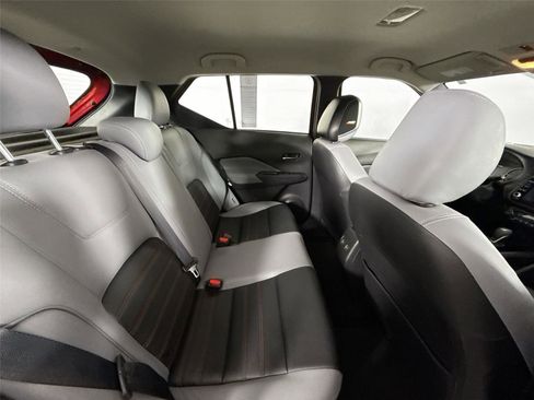 Used 2023 Nissan Kicks SR w/ SR Premium Package image 38