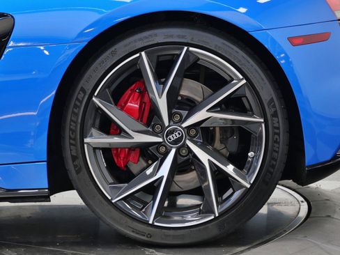 Used 2022 Audi R8 V10 RWD image 11