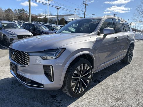 New 2026 Volvo XC90 T8 Ultra w/ Protection Package Premier AWD/4WD image 2