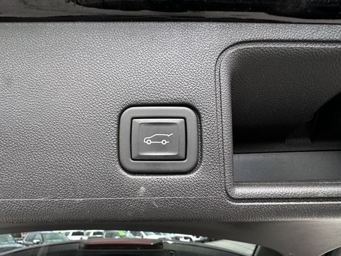 Used 2023 GMC Terrain Denali w/ Denali Premium Package AWD/4WD image 45