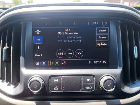 Used 2022 Chevrolet Colorado Z71 AWD/4WD image 34