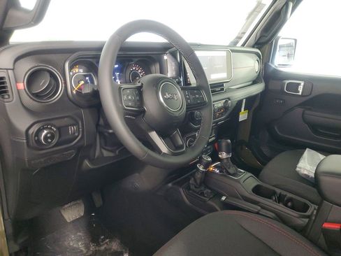 New 2026 Jeep Gladiator Rubicon w/ Safety Group AWD/4WD image 12