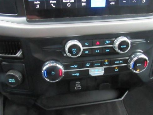 Used 2025 Ford F150 XLT w/ Equipment Group 301A Standard image 23