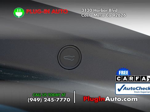 Used 2024 Tesla Model Y Long Range AWD/4WD image 13