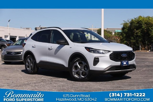 Certified 2025 Ford Escape ST-Line AWD/4WD image 1