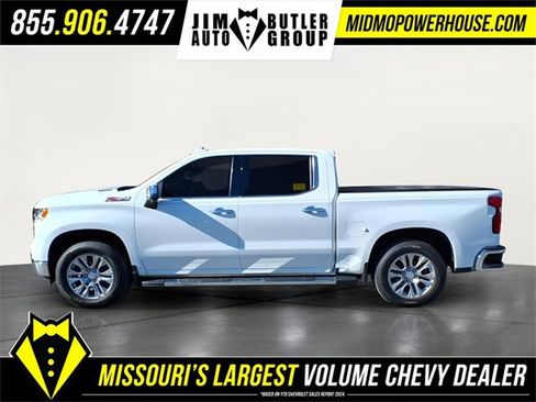 Used 2022 Chevrolet Silverado 1500 LTZ w/ Technology Package image 2