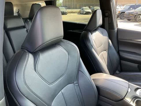 Used 2023 INFINITI QX60 Luxe w/ Vision Package image 18