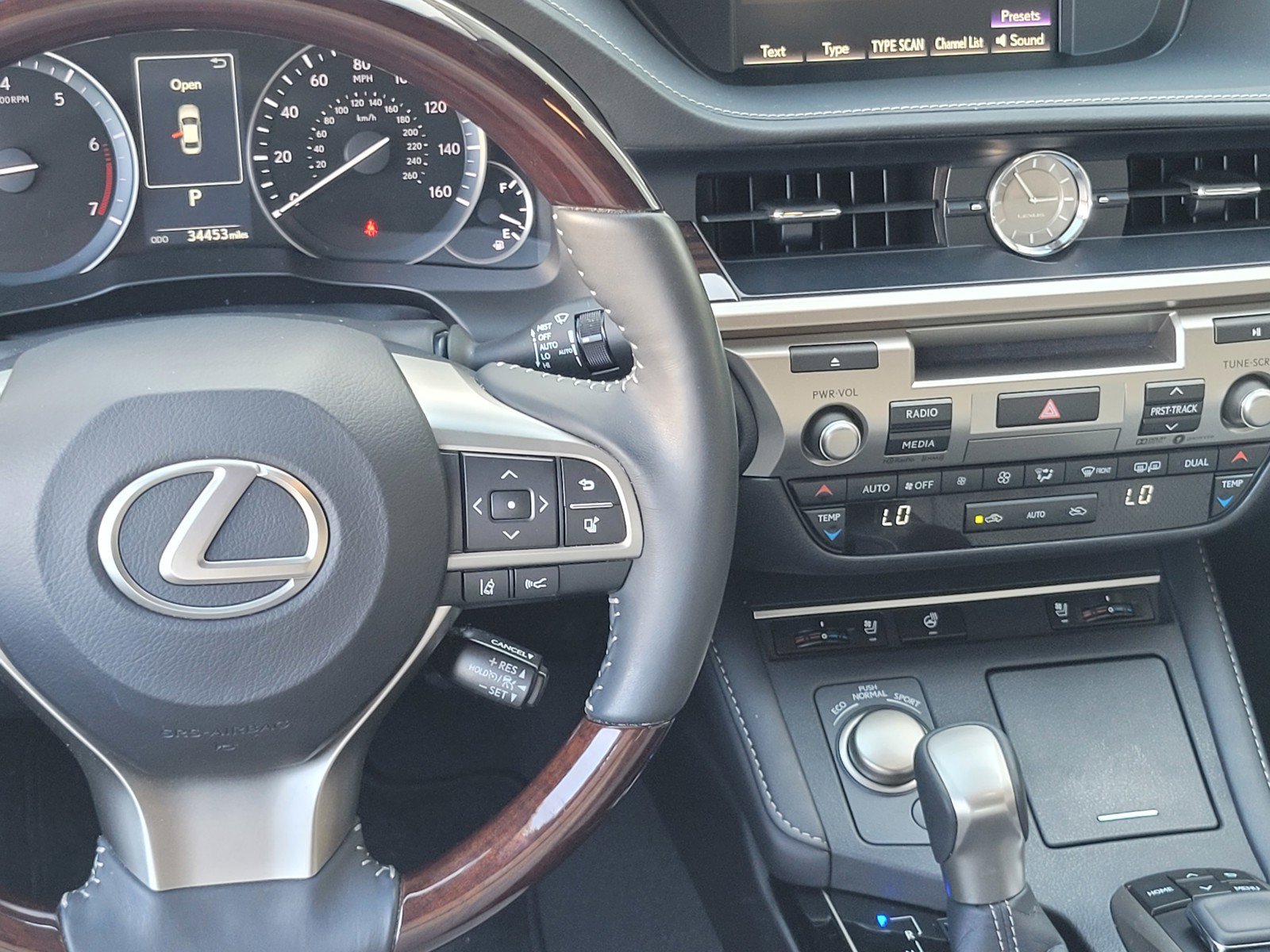 Used 2017 Lexus ES 350 w/ Navigation System Package FWD image 14