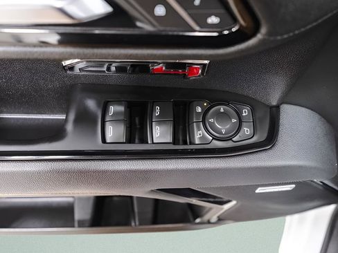 Used 2025 GMC Sierra 1500 AT4 image 25