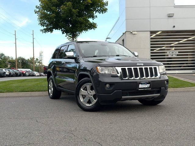 Used 2011 Jeep Grand Cherokee Limited AWD/4WD image 1